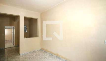 Casa para Aluguel - Ramos, 3 Quartos,  180 m² - Rio de Janeiro