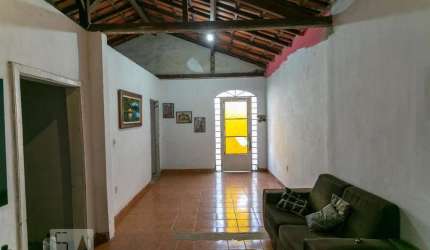 Casa para Aluguel - Santa Cruz, 3 Quartos,  200 m² - Belo Horizonte