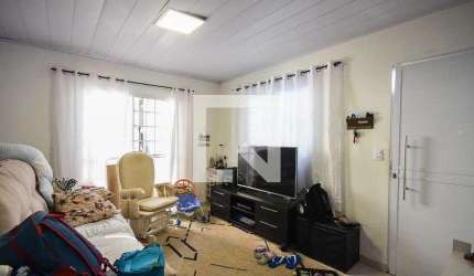 Casa para Aluguel - Vila Pirajussara, 2 Quartos,  234 m² - São Paulo