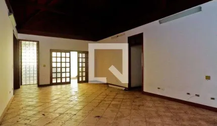 Casa para Aluguel - Jardim Peri, 3 Quartos,  257 m² - São Paulo