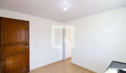 Casa para Aluguel - Jardim Presidente Dutra, 1 Quarto,  32 m² - Guarulhos