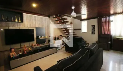 Casa para Aluguel - Olaria, 4 Quartos,  250 m² - Rio de Janeiro