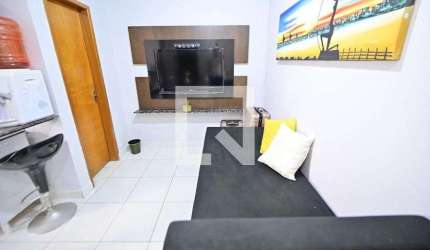 Casa para Aluguel - Jardim Progresso, 1 Quarto,  45 m² - Aparecida de Goiânia