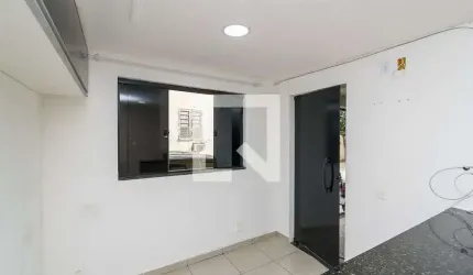 Casa / Sobrado em Condomínio para Aluguel - Ramos, 1 Quarto,  40 m² - Rio de Janeiro