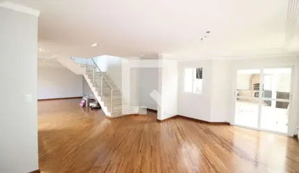 Casa / Sobrado em Condomínio para Aluguel - Água Fria, 3 Quartos,  720 m² - São Paulo