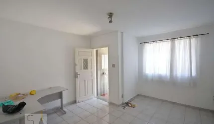 Casa para Aluguel - Cambuci, 2 Quartos,  100 m² - São Paulo