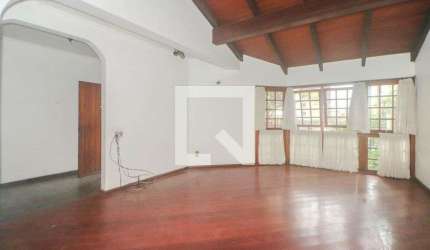 Casa para Aluguel - Mont&apos;Serrat, 4 Quartos,  340 m² - Porto Alegre