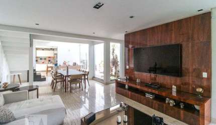 Casa para Aluguel - Bosque da Saúde, 3 Quartos,  225 m² - São Paulo