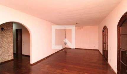 Casa para Aluguel - Jardim Guanabara, 3 Quartos,  503 m² - Rio de Janeiro