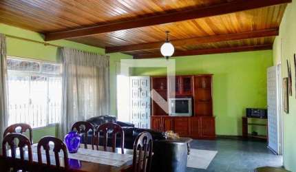 Casa para Aluguel - Santo Antônio, 3 Quartos,  266 m² - Osasco