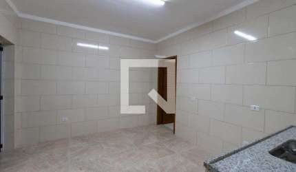Casa para Aluguel - Vila Nova Galvão, 1 Quarto,  32 m² - São Paulo