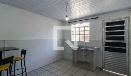 Casa para Aluguel - Vila Galvão, 1 Quarto,  30 m² - Guarulhos