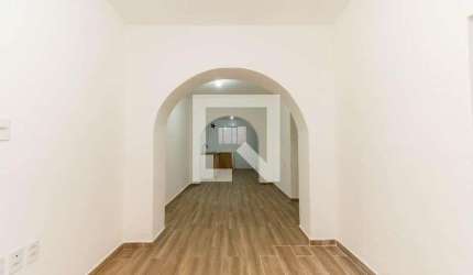 Casa para Aluguel - Jardim Santa Adelia, 2 Quartos,  70 m² - São Paulo