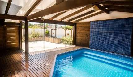 Casa para Aluguel - Três Figueiras, 5 Quartos,  330 m² - Porto Alegre
