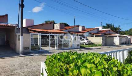 Ótima oportunidade! Casa reformada com 2 quartos à venda em condomínio completo e seguro em Socorro