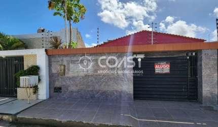 Alugo uma excelente casa com 3/4 na Aruana