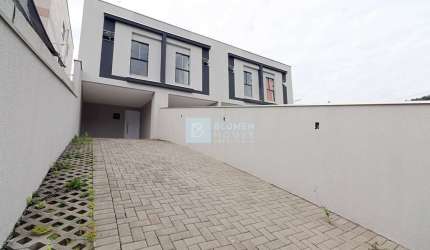 Casa com 2 quartos à venda no Tribess, Blumenau  por R$ 439.000