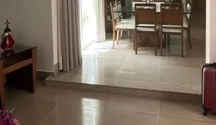 BELÍSSIMO SOBRADO A VENDA LOCALIZAÇÃO PRIVILEGIADA  VIGILATO PEREIRA