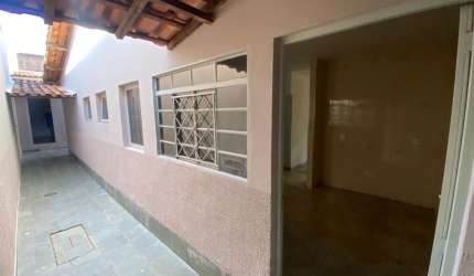 OPORTUNIDADE ÚNICA! CASA A VENDA JARDIM PATRÍCIA.