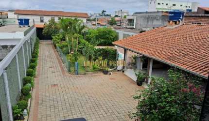 Sobrado á Venda com 4 Dormitórios, sendo 4 Suítes no bairro Vila Figueira - Suzano/SP