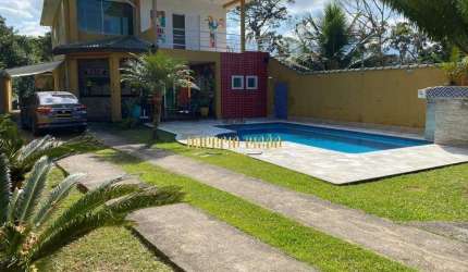 Casa à Venda com 5 Dormitórios, sendo 1 Suíte no bairro Boracéia - Bertioga -SP