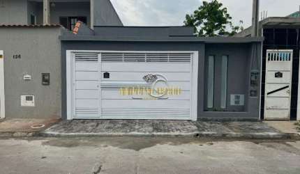 Casa a Venda com 3 Dormitórios, sendo 1 Suíte no Jardim Quaresmeira - Suzano/SP