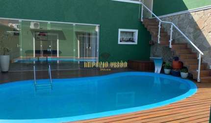 Casa Comercial e Residencial para Aluguel com 3 Suítes, sendo 1 com Closet, Piscina e Área Gourmet no bairro Jardim Imperador-Suzano-SP