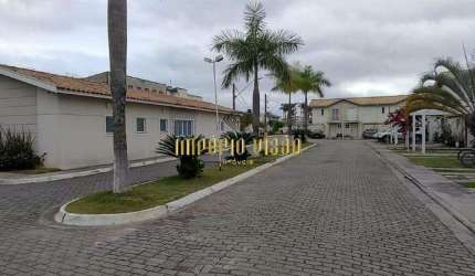 Sobrado no Condomínio Villagio Florida com 3 Dormitórios, sendo 1 Suíte na região Central de Suzano-SP