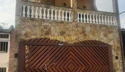 Sobrado á Venda com 2 Dormitorios, sendo 2 suítes, hidromassagem e área gourmet na Vila Urupês - Suzano -SP