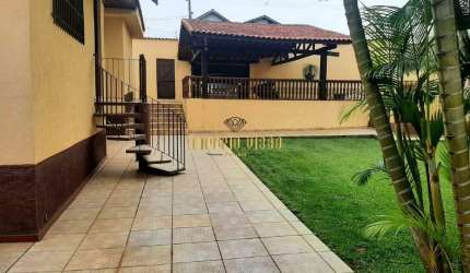 Casa á Venda com Piscina e Área Gourmet - Jardim das Flores - SP