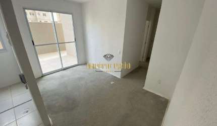 Apartamento à venda com 2 Dormitórios, Cozinha, Sala e 1 Vaga de garagem no Condomínio Reserva Botânica no bairro Vila Monteiro - Poá - SP
