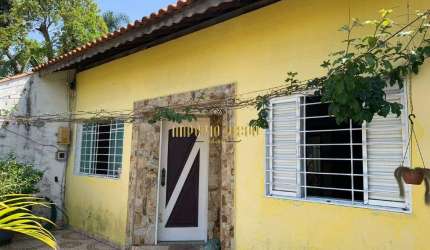 Casa à Venda com 3 Dormitórios, Área gourmet e Pomar no bairro Cidade Boa Vista - Suzano-SP