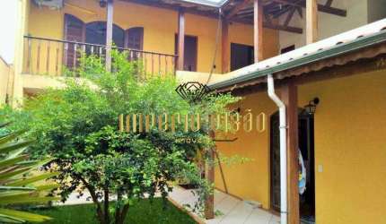 Belíssima casa com 6 dormitórios à venda no bairro Jardim Modelo - Suzano-SP
