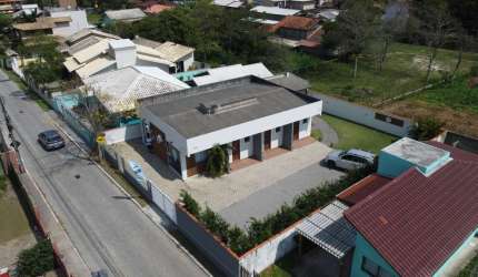 Pousada para Venda em Florianópolis, São João do Rio Vermelho, 4 dormitórios, 1 suíte, 4 banheiros, 10 vagas