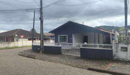 OPORTUNIDADE CASA PRONTA PARA MORAR
