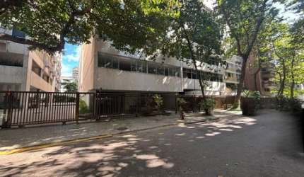 Leblon - Exclusivo apartamento 1 por andar 266m2