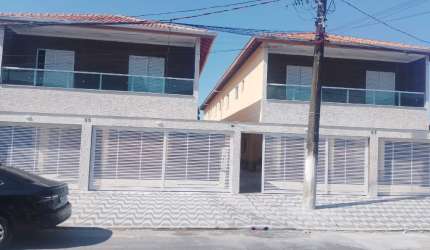 Casa de Condomínio Térrea com Quintal - Praia Grande