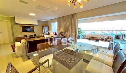 Apartamento luxuoso com 233 m2 nascente com 04 suítes amplas!