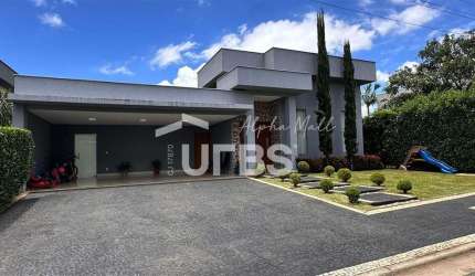 Casa à venda no Jardins Lisboa – Goiânia