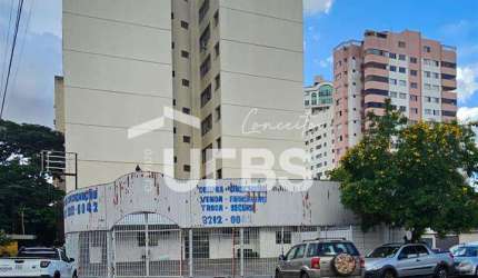 Lote comercial de esquina