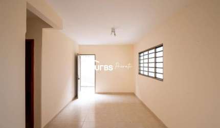 0 - Casa 3 quartos, sendo 1 suíte