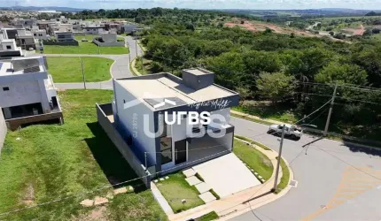 Sobrado no Jardins Bolonha