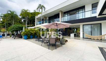 Sobrado de Luxo - 640 m²  - Vista Panorâmica para Goiânia