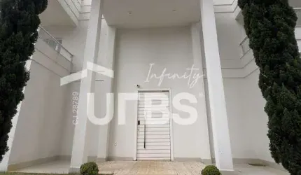 Casa de Rua - Casa 7 quartos, sendo 6 suítes