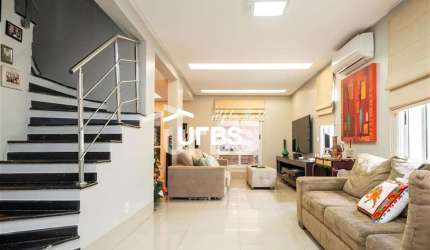 Sobrado Housing Flamboyant
