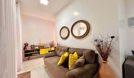 Linda casa a venda no Conjunto Vera Cruz II- com 5 Qtos