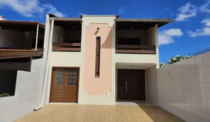 DUPLEX DE CONDOMÍNIO À VENDA NA SAPIRANGA