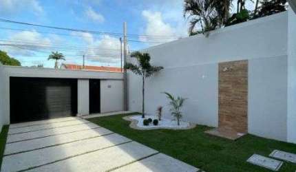 Casa Duplex com excelente localização - À apenas 1 quarteirão da Av. Edilson Brasil Soares