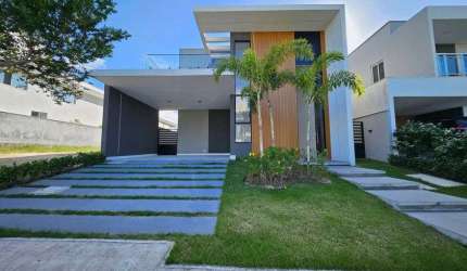 Casa duplex com 4 suítes