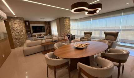 Apartamento com 3 suítes no Residencial Arte 21, na 204 sul